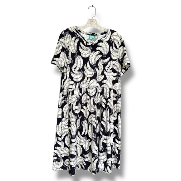 FARM Rio Black/Cream Banana Print Short Sleeve Tiered Boho Knit Dress Medium - Picture 3 of 9